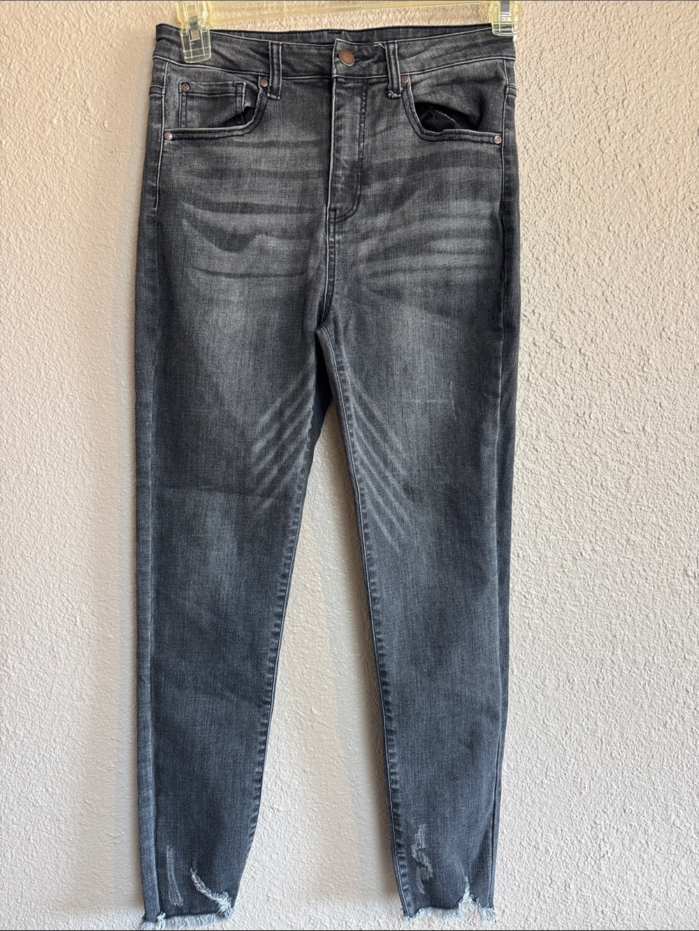 Women's High-Rise Skinny Jeans in Washed Gray